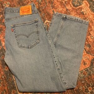 Levi’s 502 Jeans